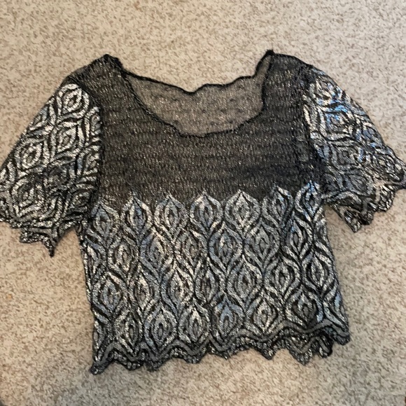 Sheer peacock top - Picture 2 of 3